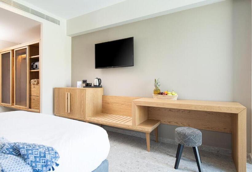 Номер Superior Боковой Вид на Море, Portes Lithos Luxury Resort