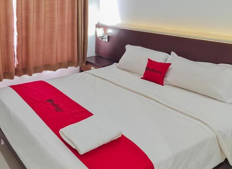 스탠다드 룸, Reddoorz Plus At Hotel Royal Palangka Raya