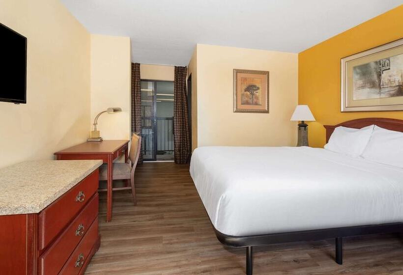 Номер Deluxe, Travelodge By Wyndham Albuquerque East