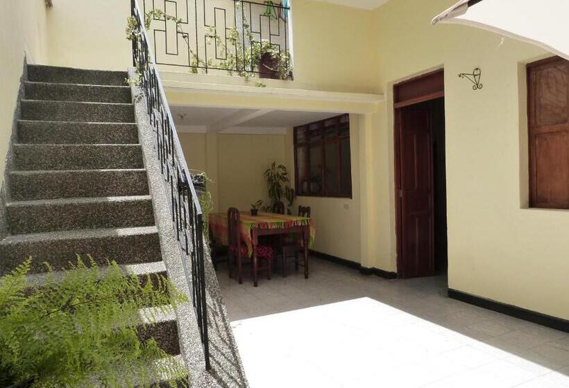 تختخواب در اتاق مشترک, Hostal Antonio