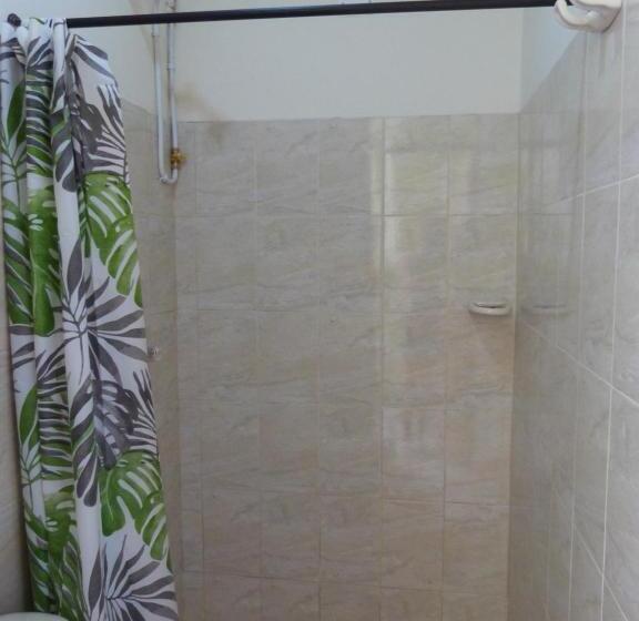 تختخواب در اتاق مشترک, Hostal Antonio