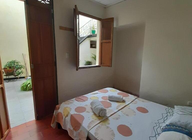 اتاق استاندارد, Hostal Antonio