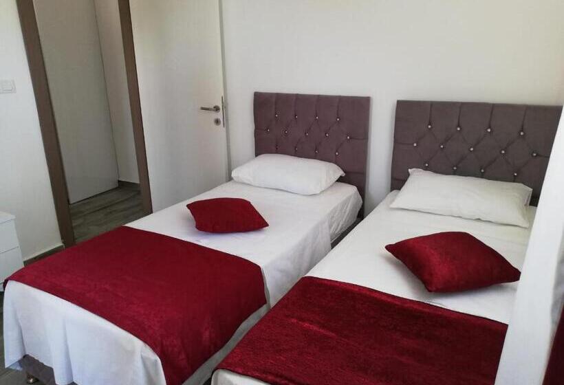 آپارتمان 1 خوابه با تراس, çi̇çek Apart Otel