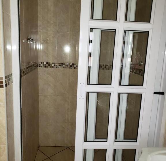 Номер Стандарт, Romans Rest Guest House