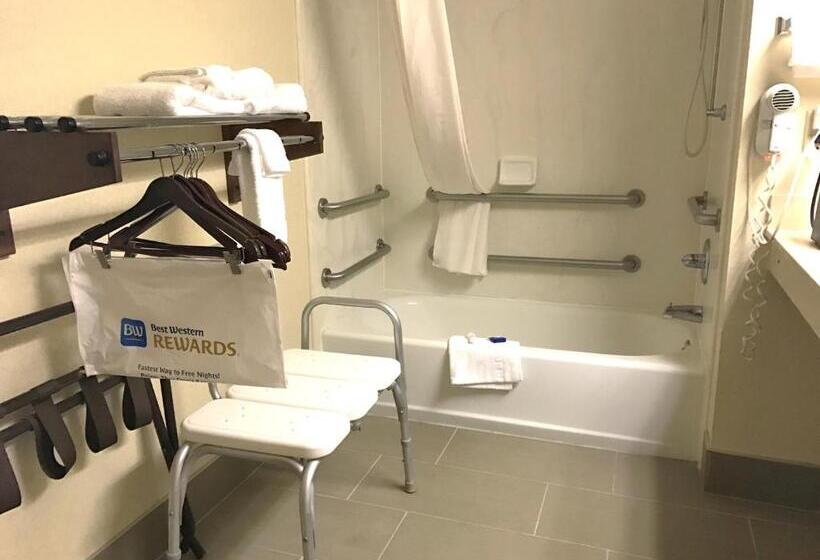 חדר סטנדרט מותאם לאדם עם מוגבלויות, Best Western Inn & Suites