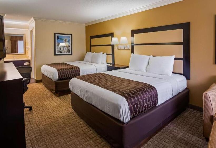 חדר סטנדרט מותאם לאדם עם מוגבלויות, Best Western Inn & Suites