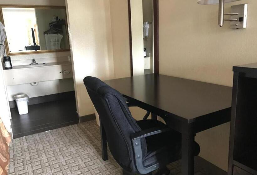 חדר סטנדרט עם מיטת קינג, Best Western Inn & Suites