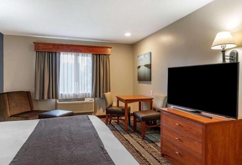 Номер Deluxe с Гидромассажем, Best Western Newberg Inn