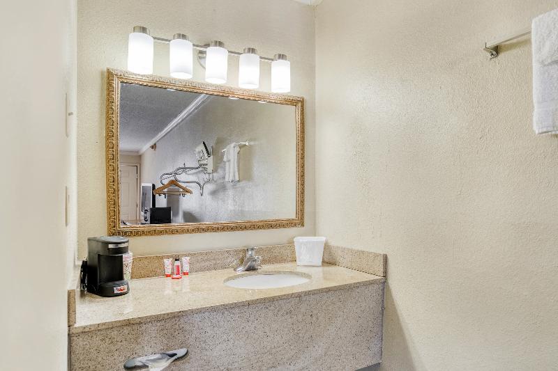 Стандартный Номер Кровать Кинг, Oyo Hotel Pineville La Hwy 165