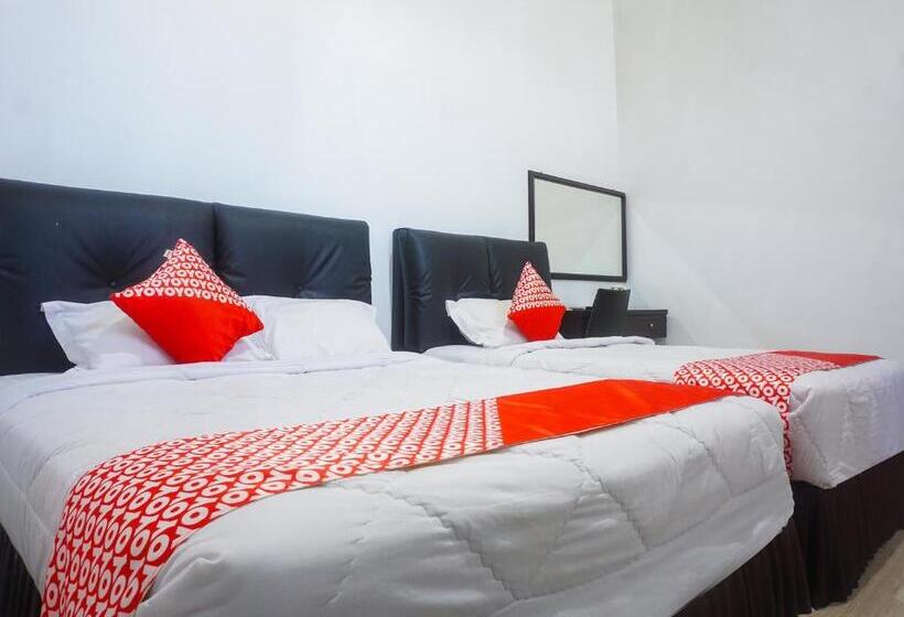Family Suite, Reddoorz Near Makassar Town Square 2