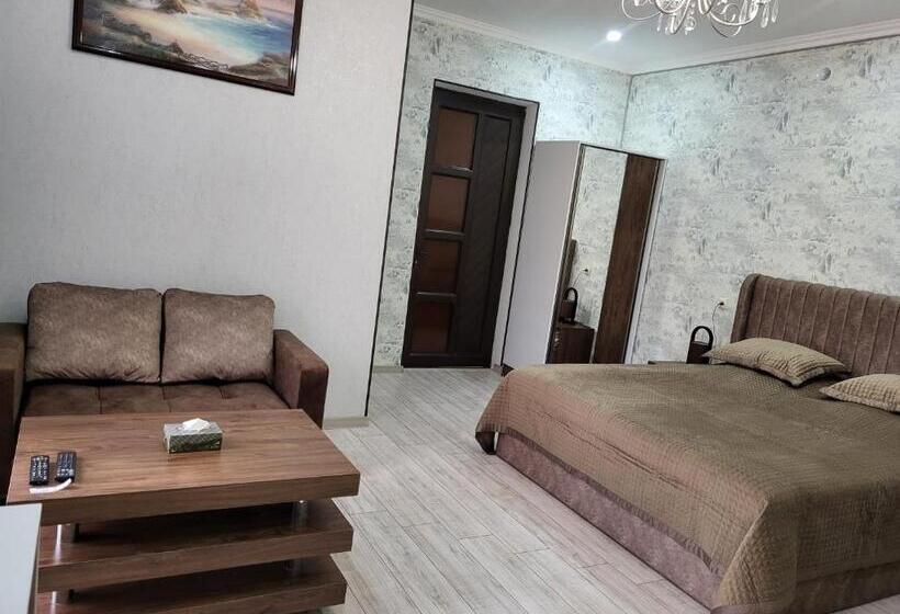 Трехместный Номер Deluxe, Ahana