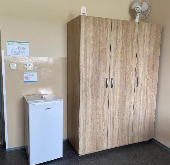 Номер Стандарт Трехместный, Hostel Hodonín