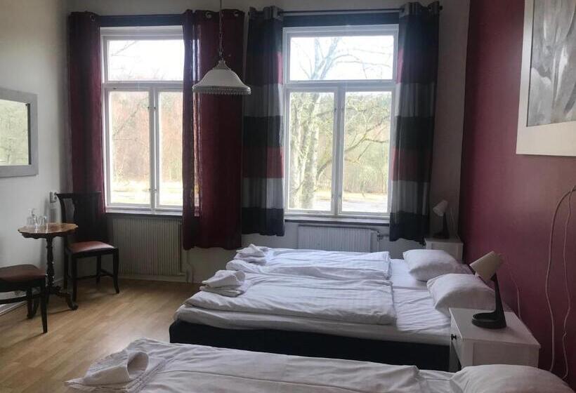 高级大房间, Hunnebergs Gård Hostel & Camping