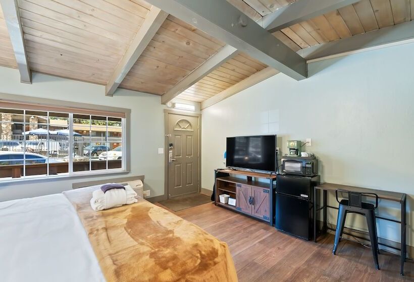 Номер Стандарт, Blue Jay Lodge