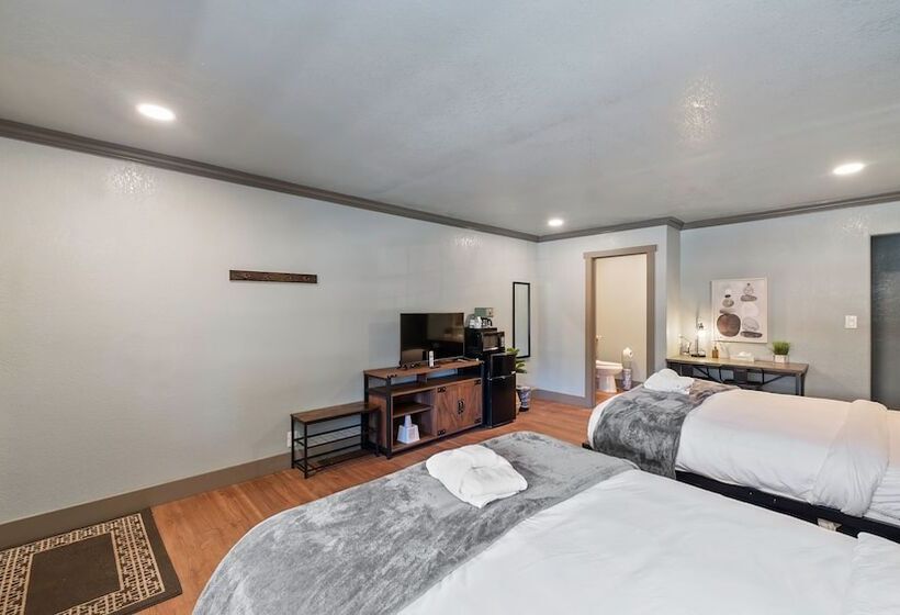 Номер Стандарт, Blue Jay Lodge