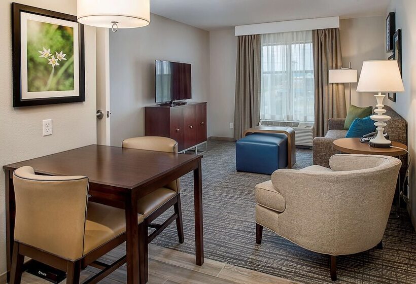 Люкс, Homewood Suites By Hilton St. Louis Westport