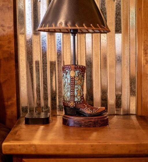 Quarto Deluxe, The Big Texan Motel