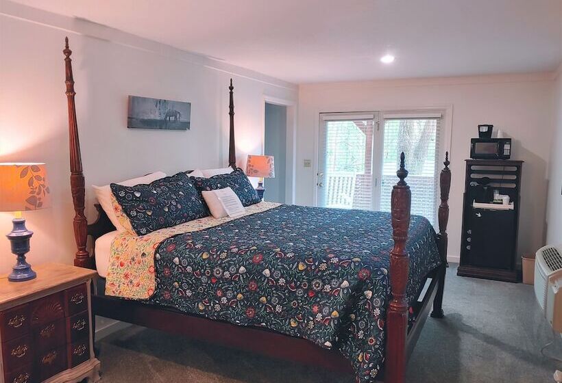 Номер Deluxe, Mckinley Edwards Inn