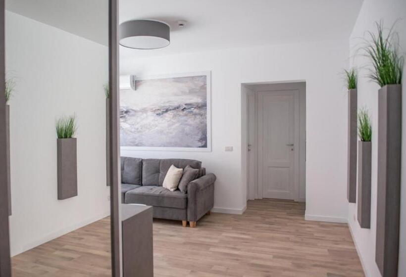 Apartamento 1 Dormitório, West Residence Apartments