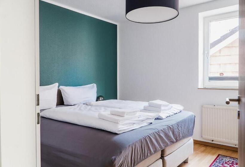 Студия Стандарт, 360 Grad Hotel & Bar