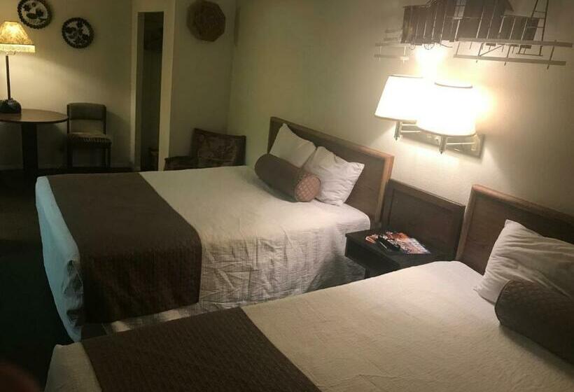 Номер Стандарт, Caboose Motel & Gift Shop