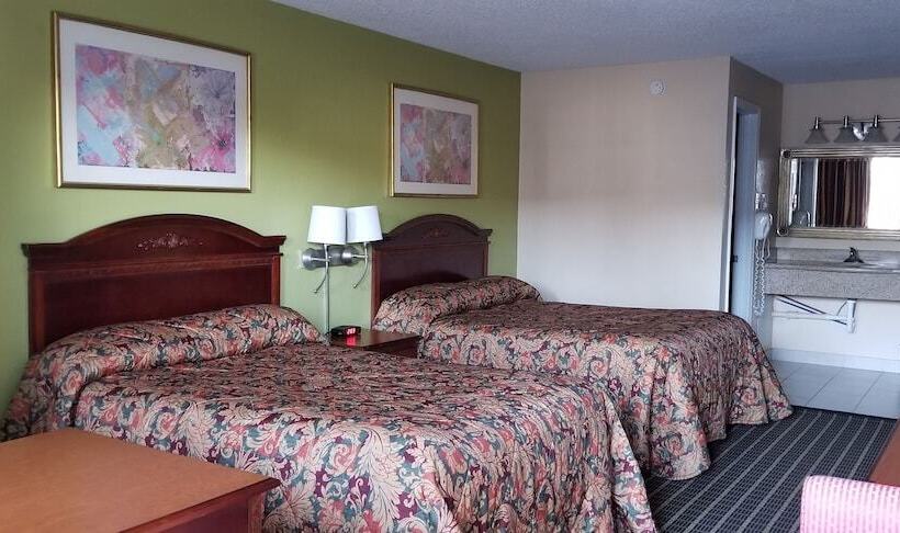 Номер Стандарт 2 Двуспальные Кровати, Newport News Inn