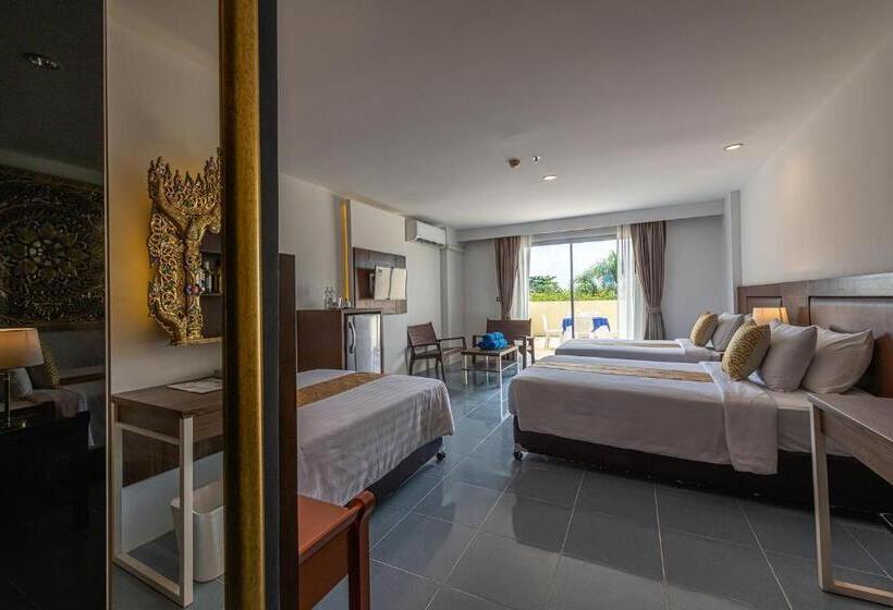 Трехместный Номер Deluxe, Blue Beach Grand Resort And Spa