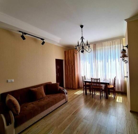 اتاق استاندارد, Baqari Inn
