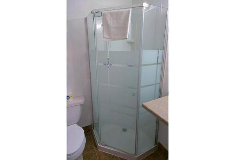 Номер Стандарт, Colonial Inn New Ulm Extended Stay