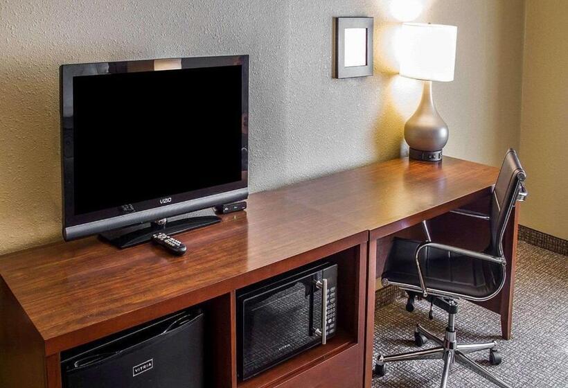 Номер Стандарт Кровать Кинг Адаптированный для Инвалидов, Comfort Inn Roseburg