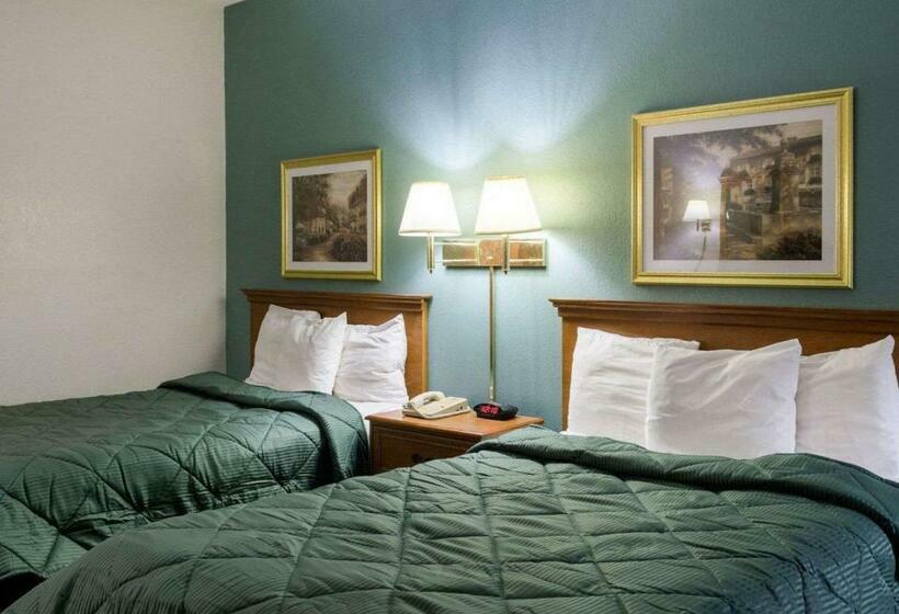 스탠다드 룸 더블 침대 2개, Quality Inn