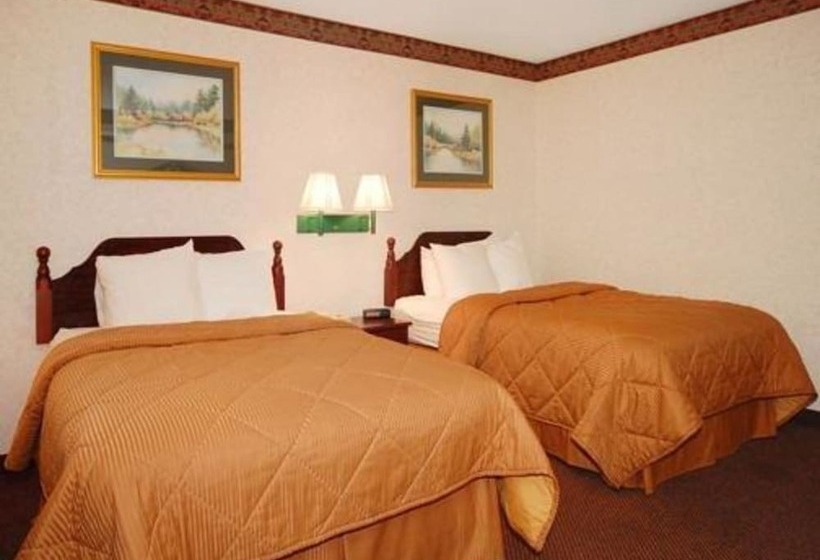 Номер Стандарт 2 Двуспальные Кровати, Quality Inn & Suites Tarboro  Kingsboro