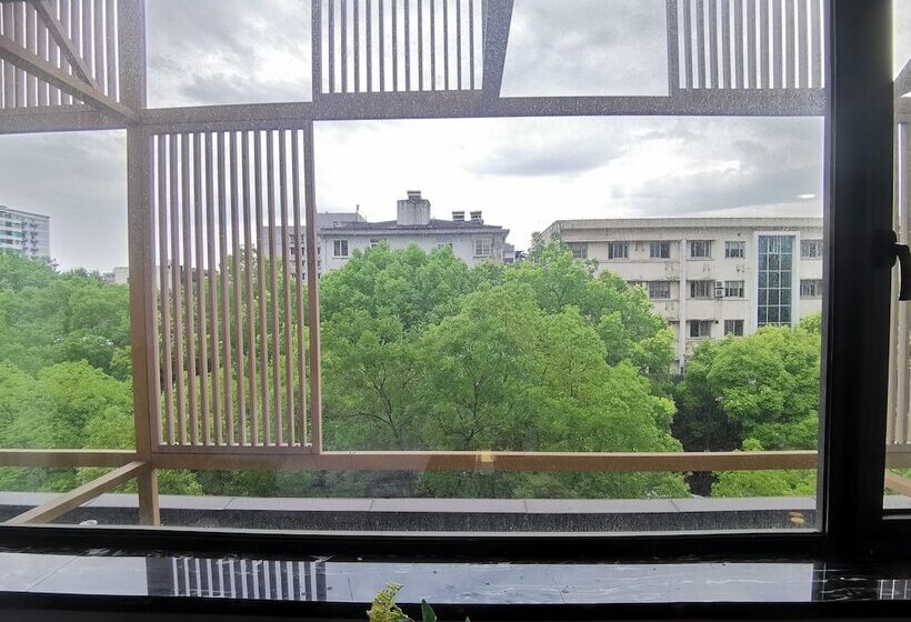 Quarto Classe Business, Hangzhou Lanshe