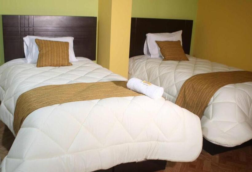 اتاق کلاسیک چهارنفره, Residencial El Valle