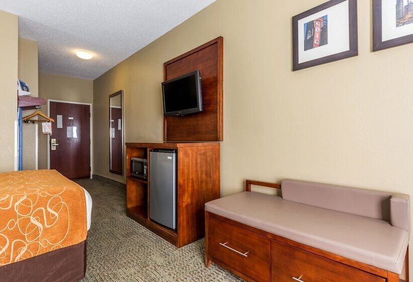 身障者適用スイートルーム, Comfort Suites Near I 80 And I 94