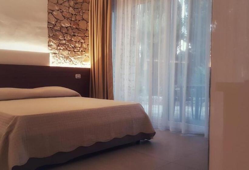 Полулюкс, Villa Minerva Family Relais