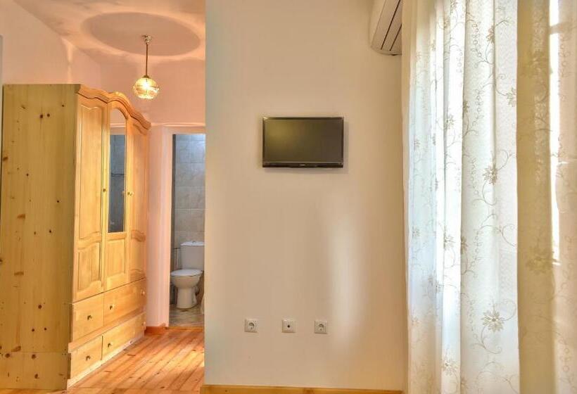 اتاق استاندارد با تراس, Guest House Joji