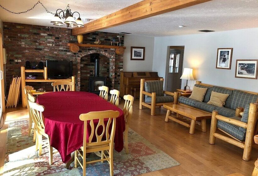 Дом 1 Спальня, River Run Inn