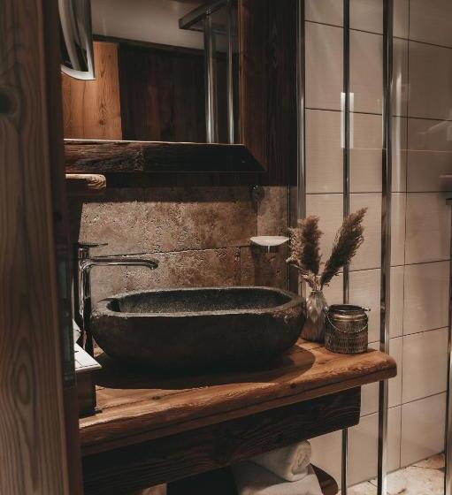 Номер Стандарт с Террасой, Jufenalm Boho Hotel & Restaurant