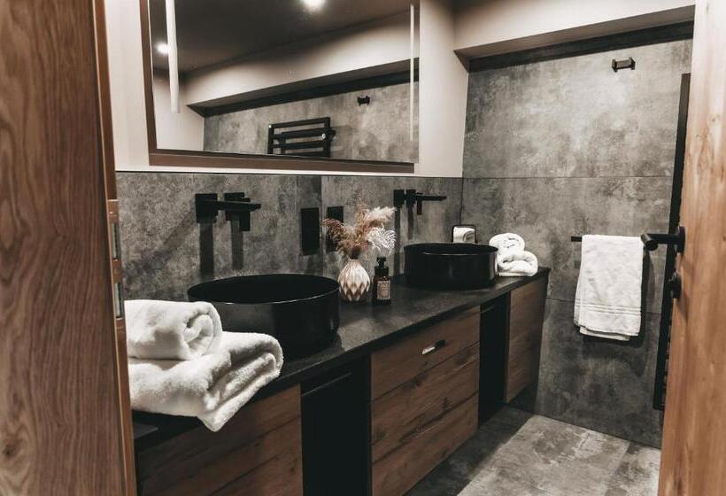 Полулюкс, Jufenalm Boho Hotel & Restaurant