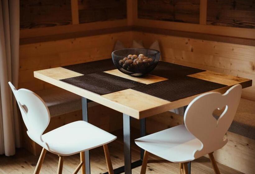 Апартаменты 1 Спальня, Villa Flora Mountain Lodges
