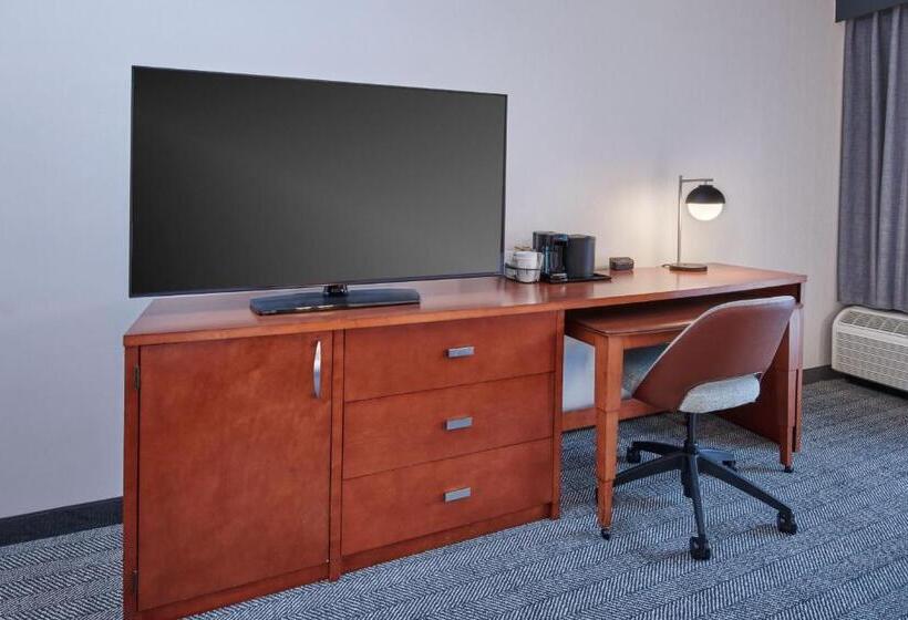 Стандартный Номер Кровать Кинг, Courtyard By Marriott Detroit Livonia