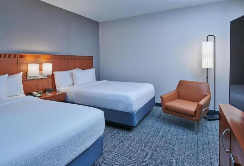 스위트, Courtyard By Marriott Detroit Livonia