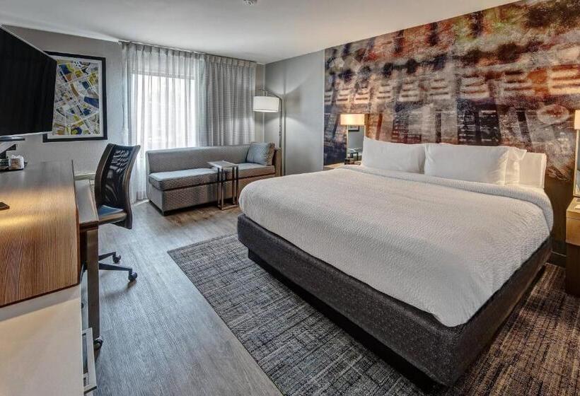 Standard Værelse King-seng Tilpasset til Handicappede, Courtyard By Marriott Nashville Vanderbilt West End