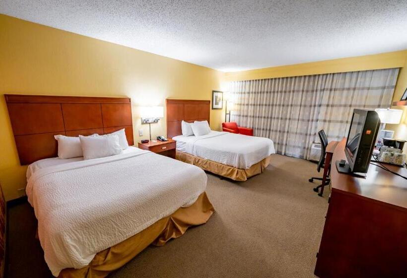 스위트 퀸침대, Iowa Inn Bettendorf Quad Cities