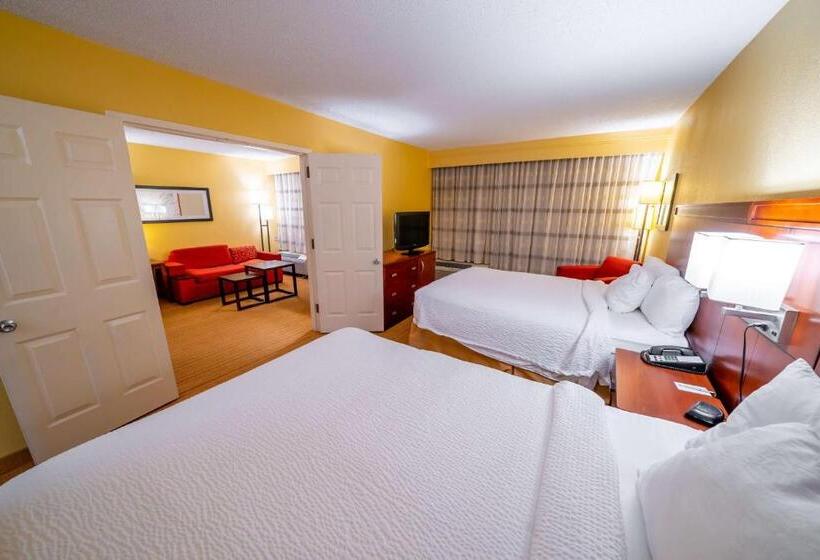 스위트 퀸침대, Iowa Inn Bettendorf Quad Cities