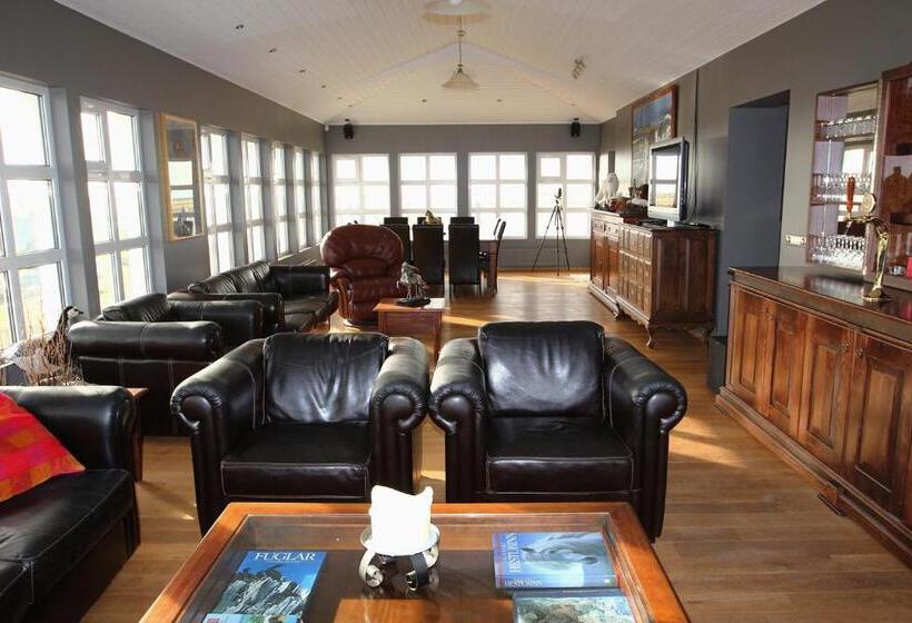 اتاق لوکس, Armot Guesthouse