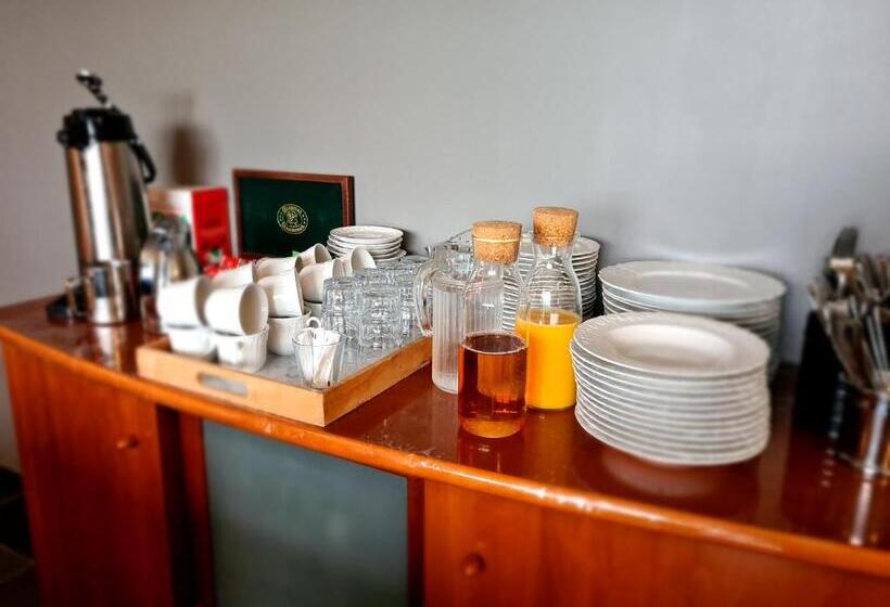 اتاق استاندارد, Armot Guesthouse