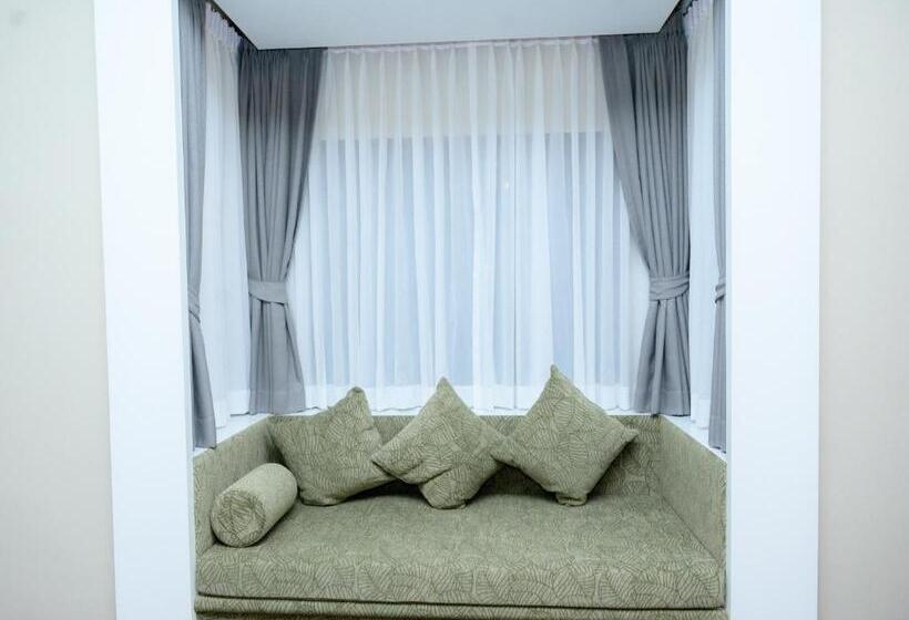 Номер Deluxe Кровать Кинг, Rnana Grand