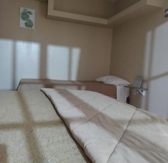 Трехместный Номер Комфорт, Caminos Hostal